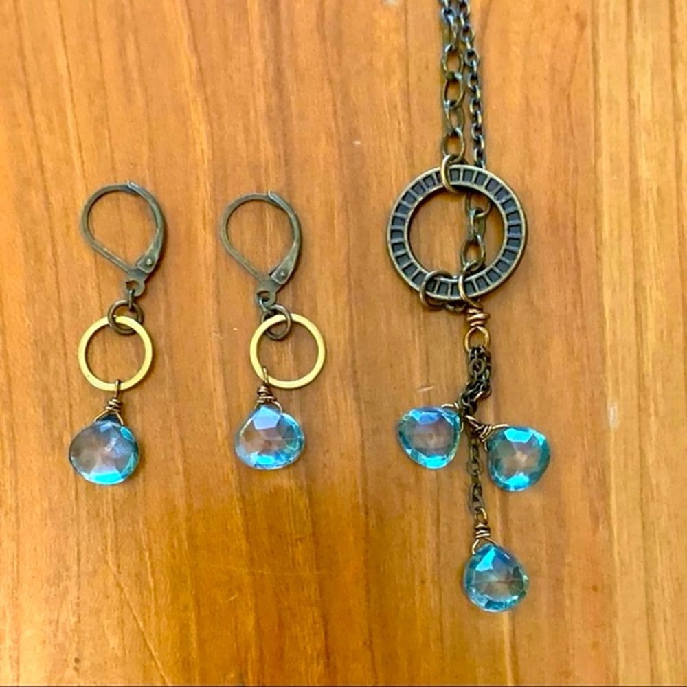 Gorgeous Green Blue Topaz Necklace & Earrings